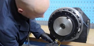 Extraction of the Withdrawal Sleeve with NTN-SNR HMV Hydraulic Nut